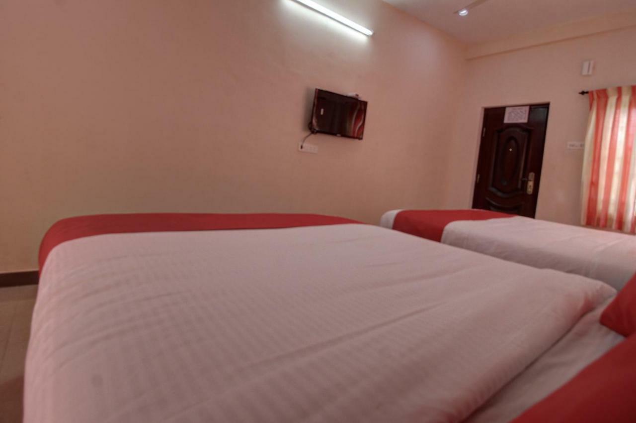 קוימבטור Oyo 42678 Hotel Vasantha Bhavanam Saver מראה חיצוני תמונה