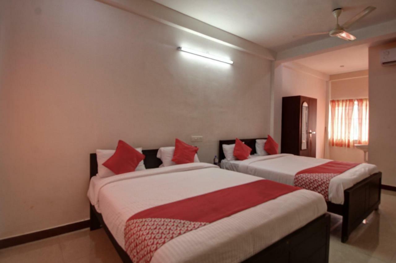 קוימבטור Oyo 42678 Hotel Vasantha Bhavanam Saver מראה חיצוני תמונה