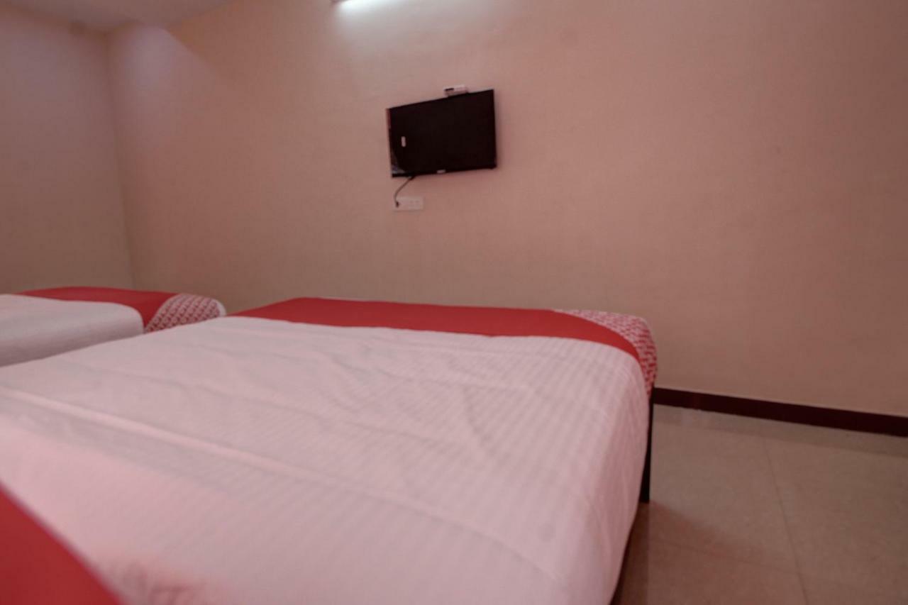 קוימבטור Oyo 42678 Hotel Vasantha Bhavanam Saver מראה חיצוני תמונה